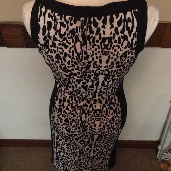 Women’s Kardashian Kollection Dress - Picture 5 of 5